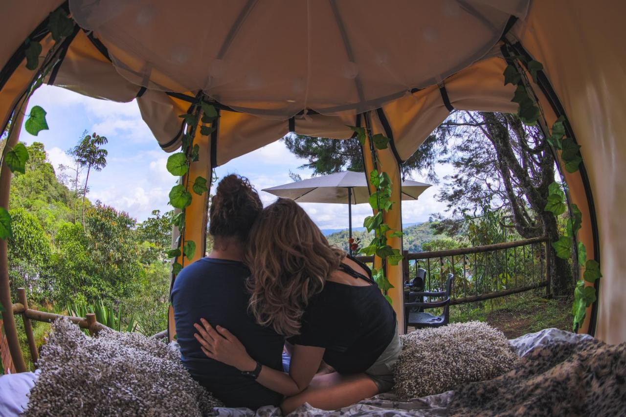Levit Glamping - Hotel Guatape Penol (Adults Only) Екстериор снимка