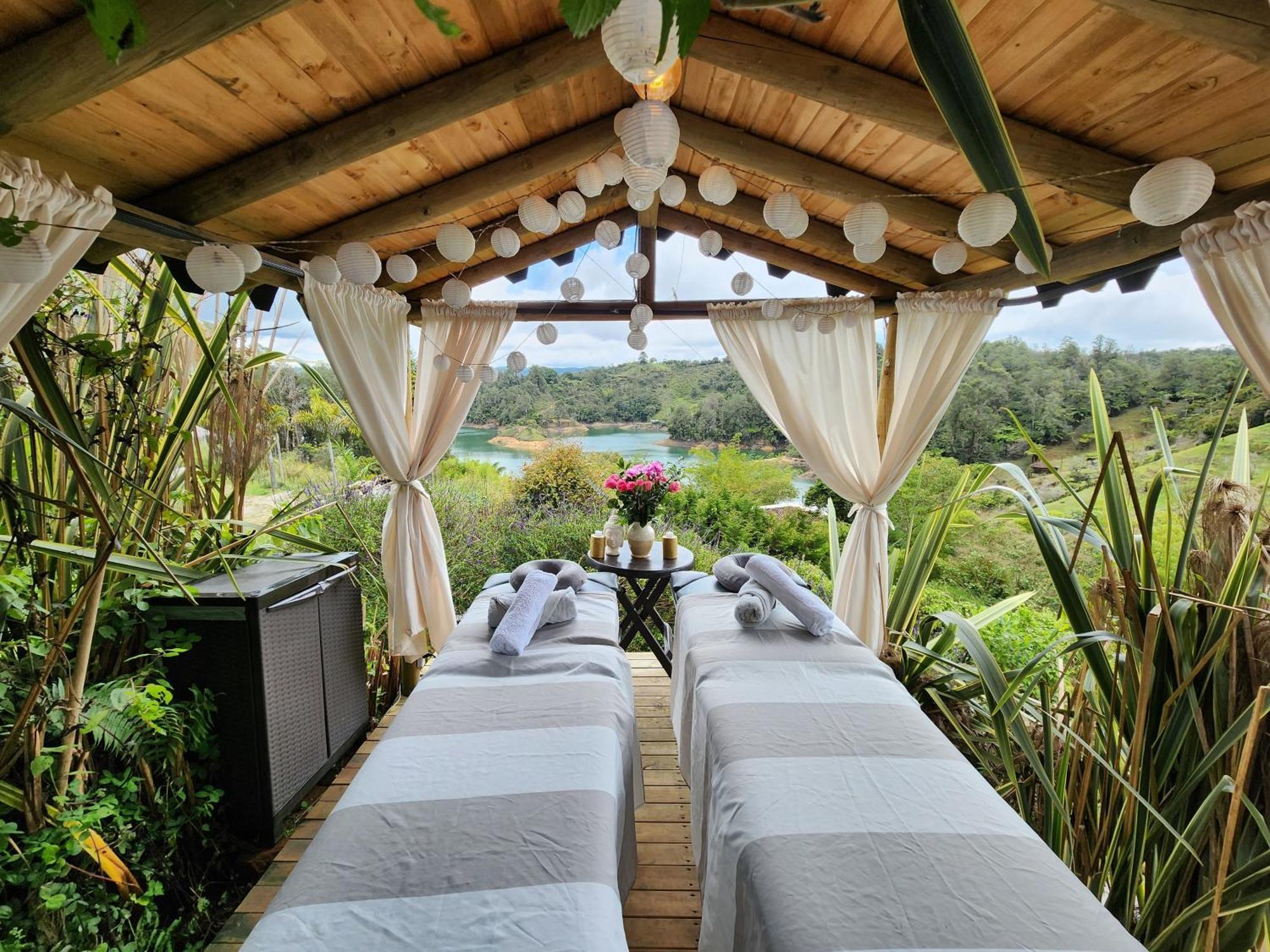 Levit Glamping - Hotel Guatape Penol (Adults Only) Екстериор снимка