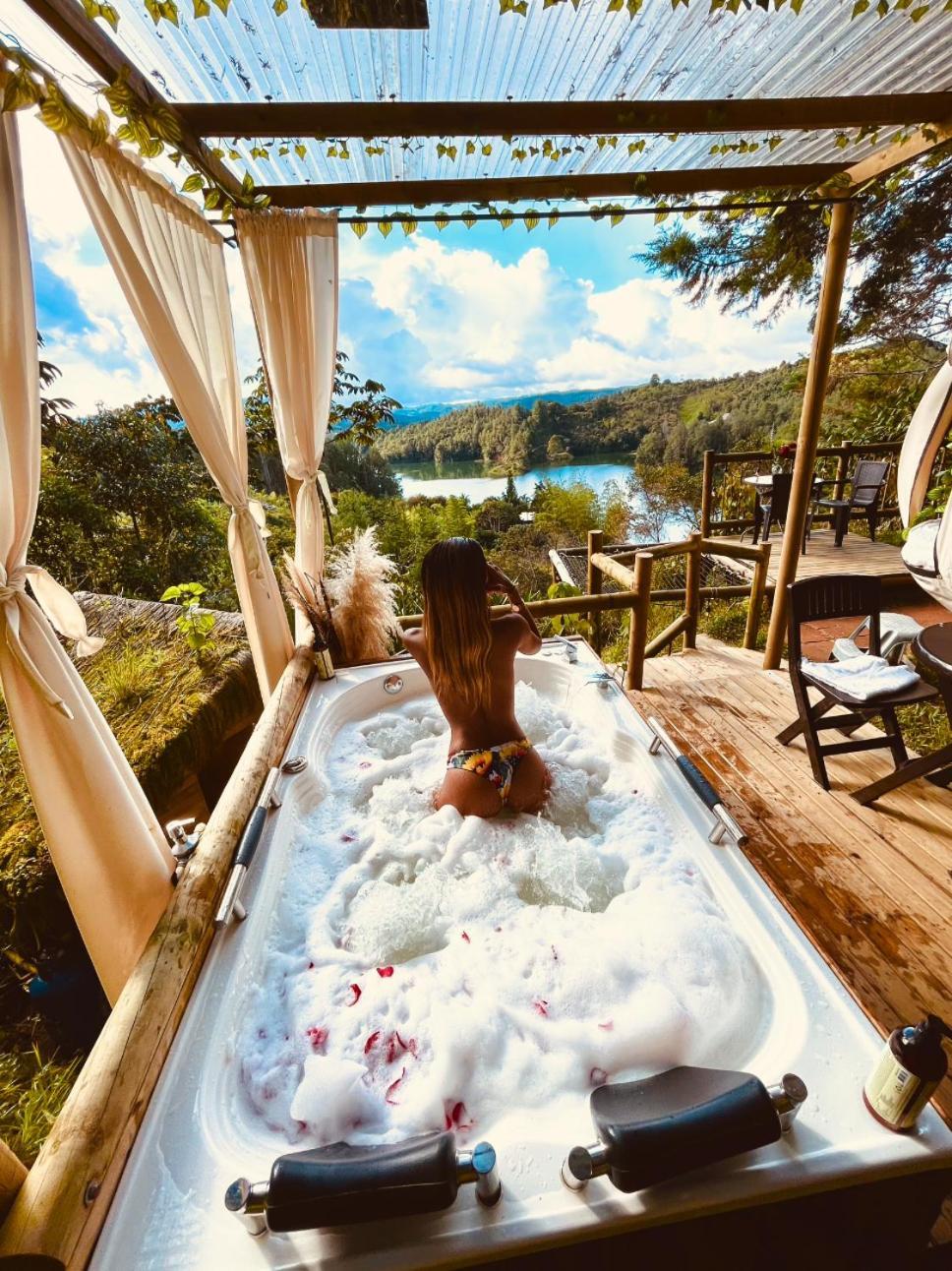 Levit Glamping - Hotel Guatape Penol (Adults Only) Екстериор снимка