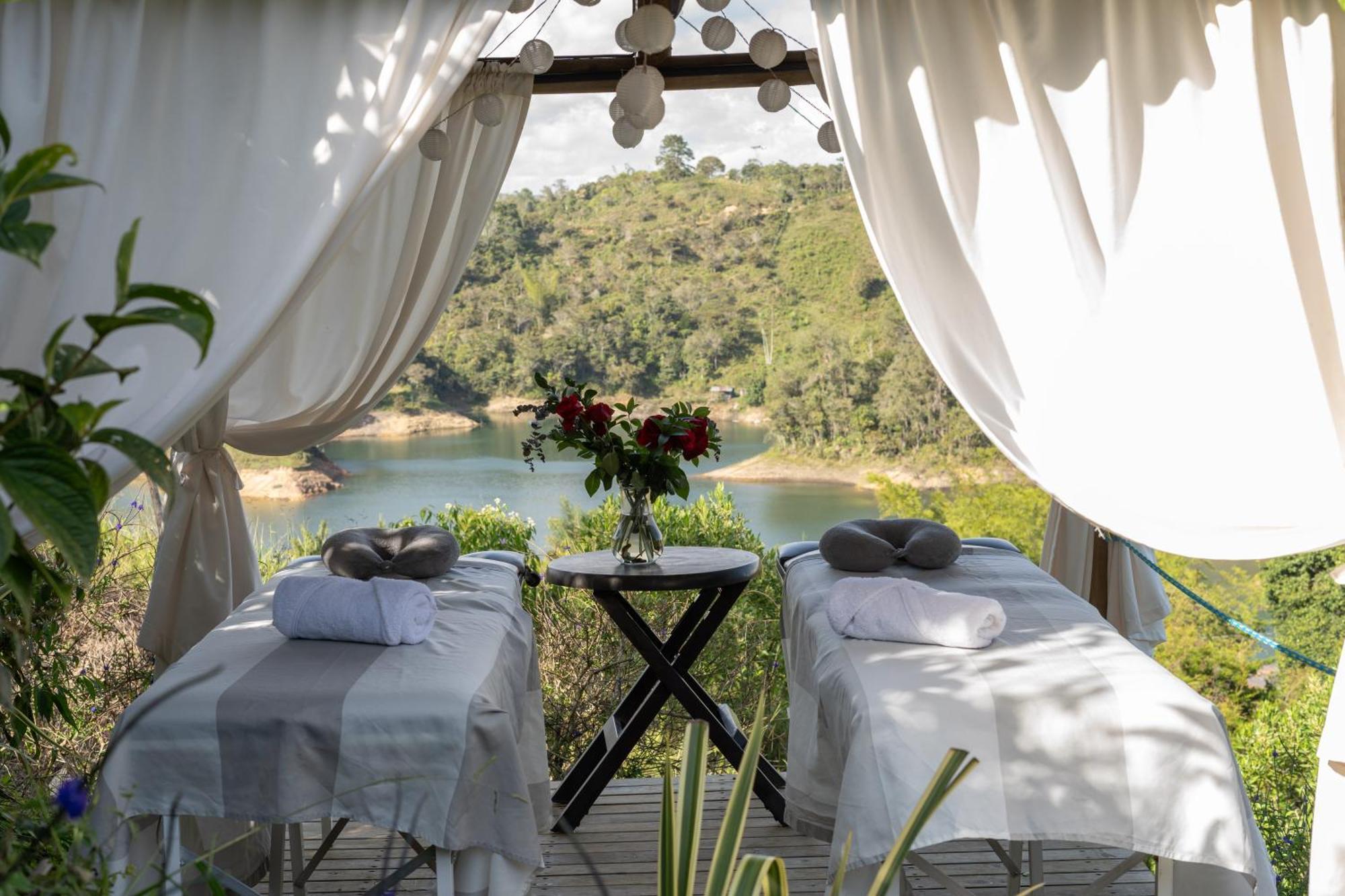 Levit Glamping - Hotel Guatape Penol (Adults Only) Екстериор снимка